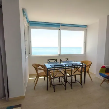 Apartamento Centro Primera Linea De Playa * Estepona